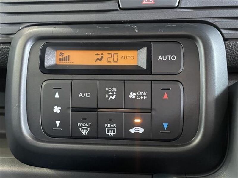 N-VAN
