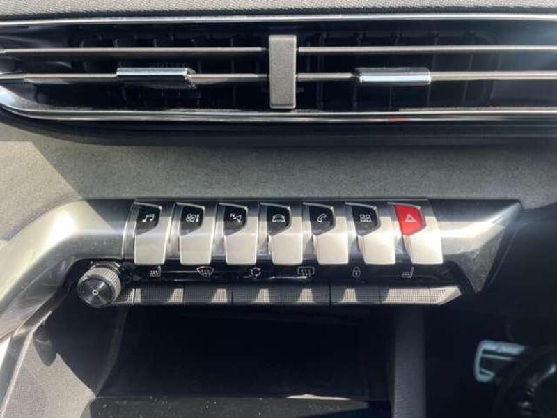 3008