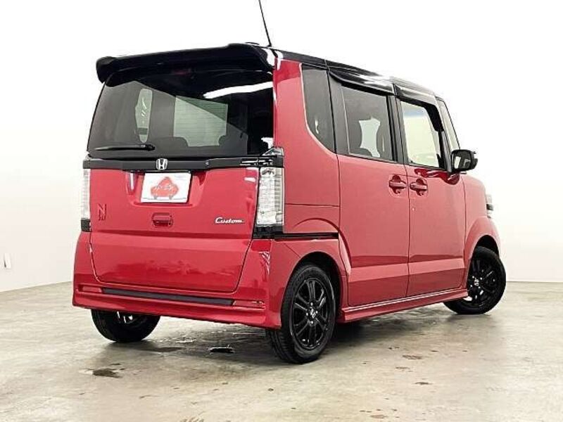 N BOX CUSTOM