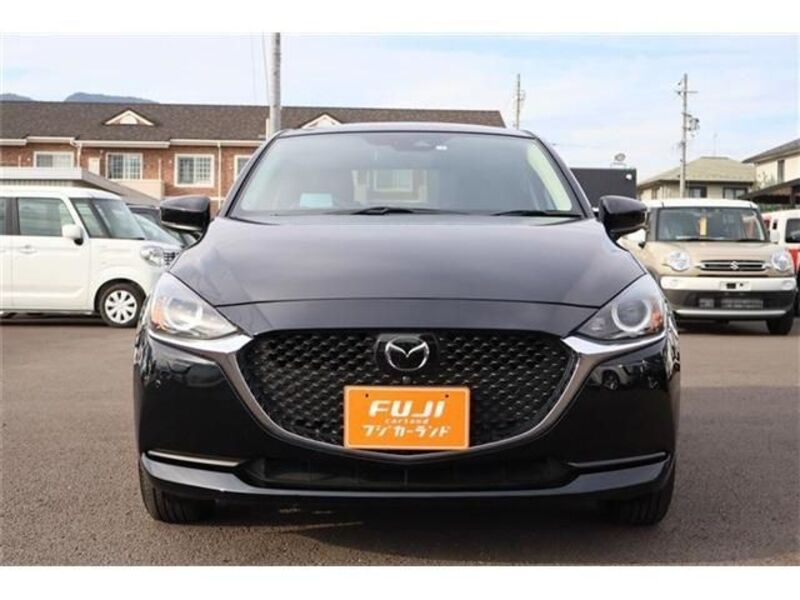 MAZDA2