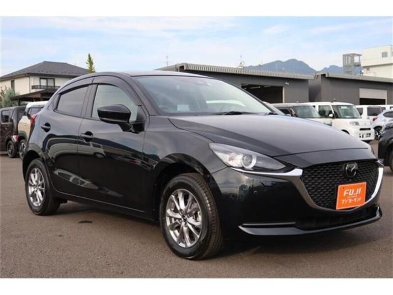 MAZDA2