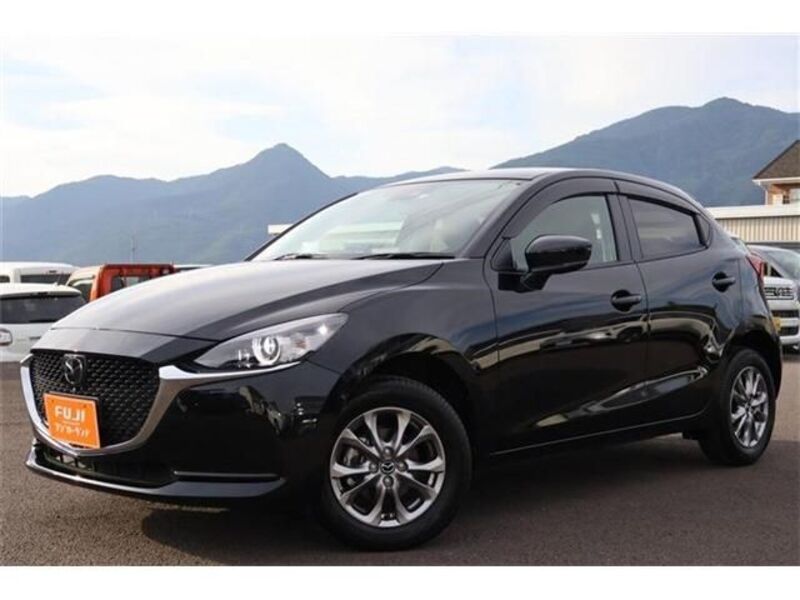 MAZDA2