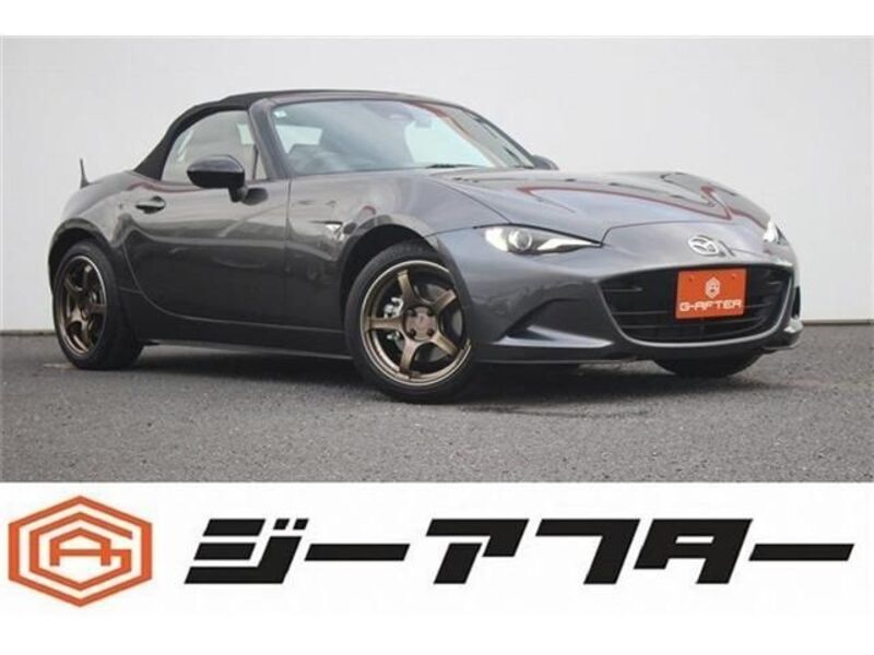 ROADSTER-0