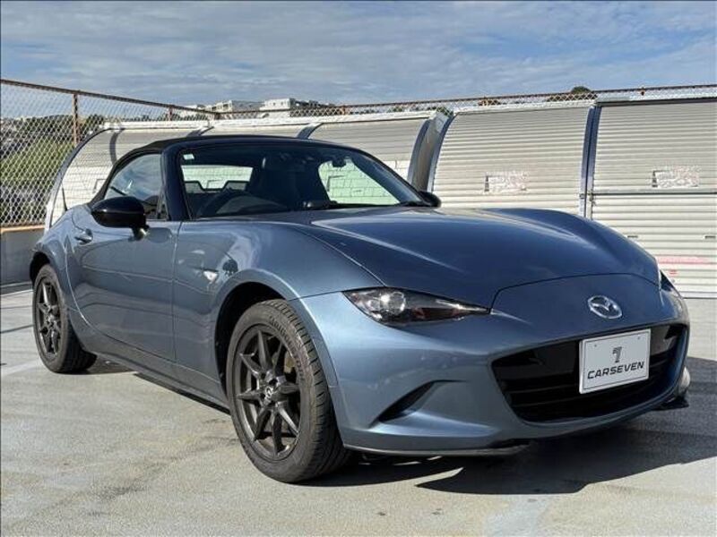 ROADSTER