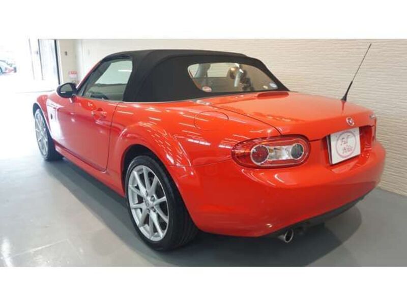 ROADSTER