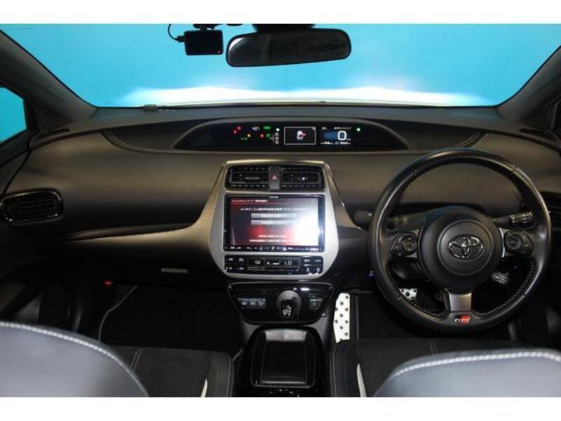 PRIUS PHV