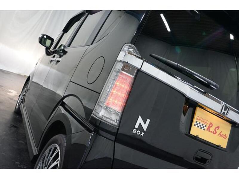 N BOX CUSTOM