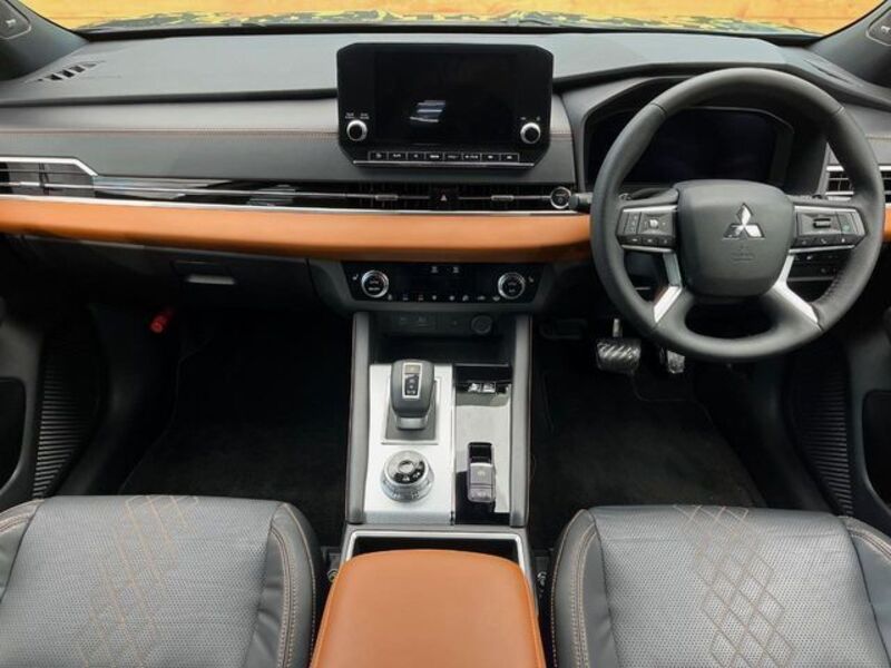 OUTLANDER PHEV