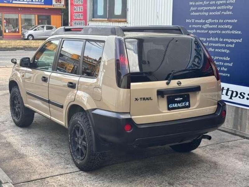 X-TRAIL