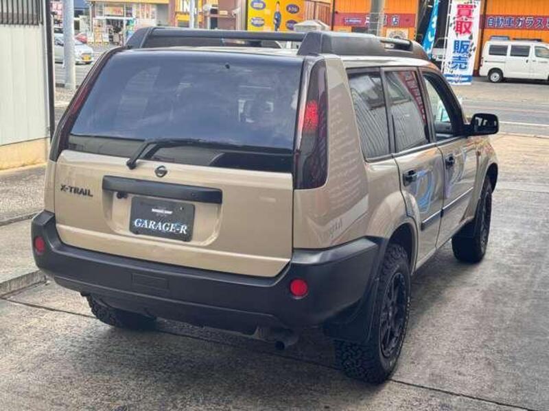 X-TRAIL