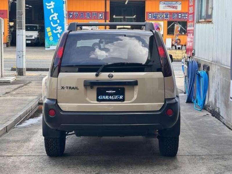 X-TRAIL