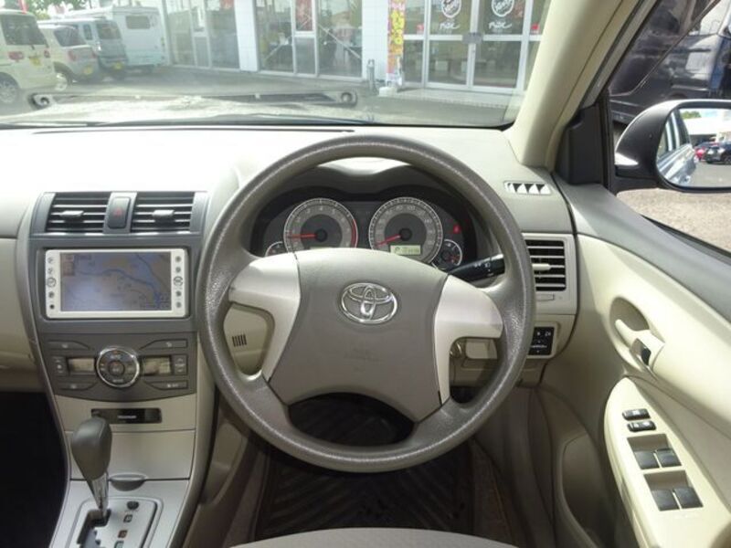 COROLLA AXIO