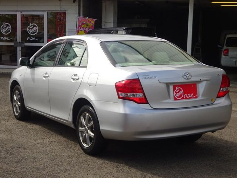 COROLLA AXIO