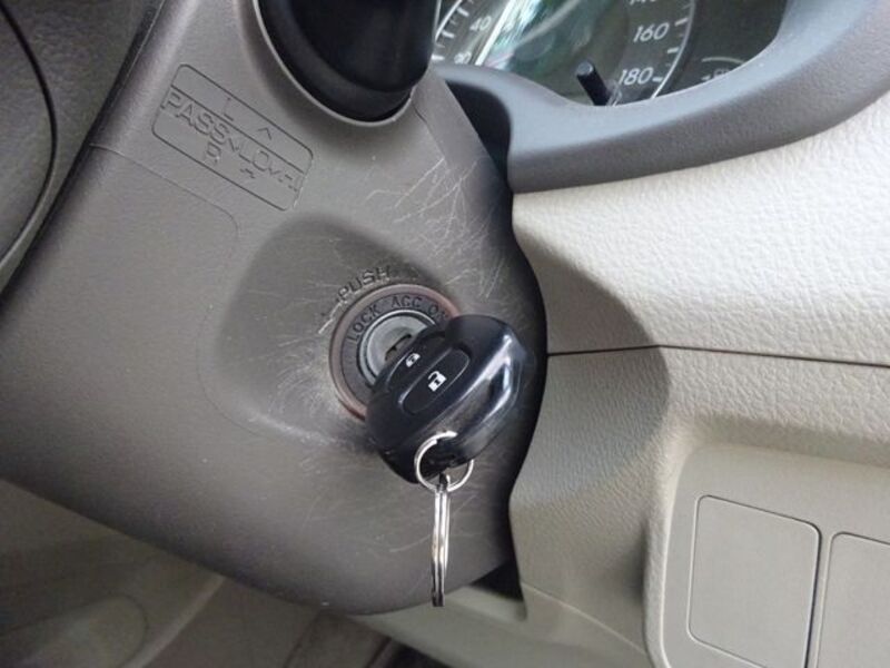 COROLLA AXIO