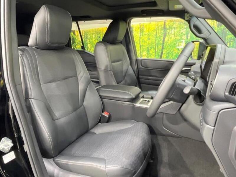 LAND CRUISER 250