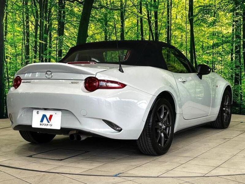 ROADSTER