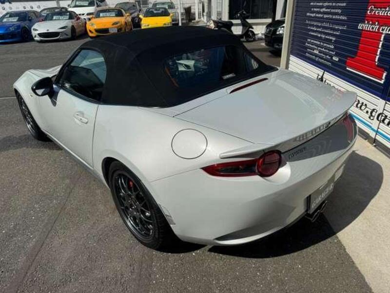 ROADSTER
