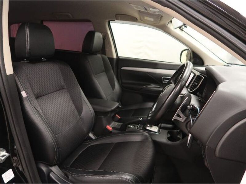 OUTLANDER PHEV