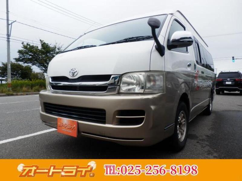 TOYOTA HIACE WAGON