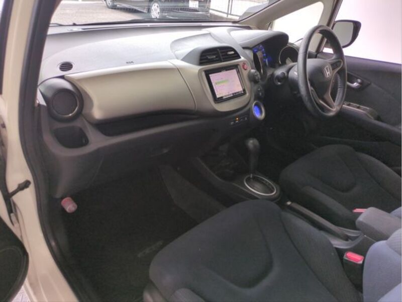 FIT HYBRID