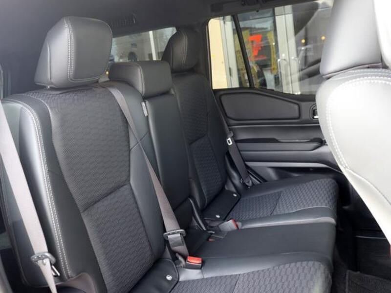 LAND CRUISER 250