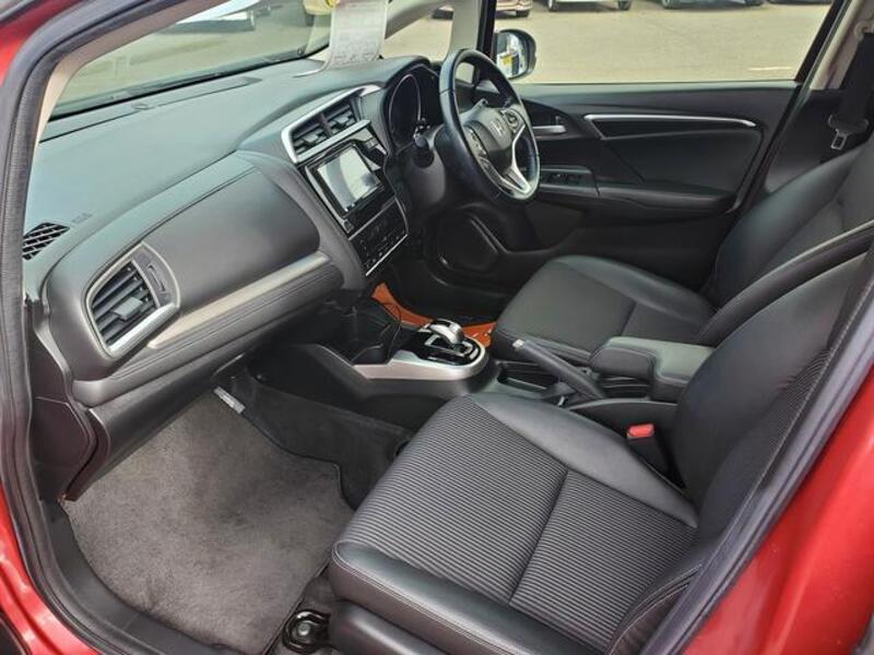 FIT HYBRID