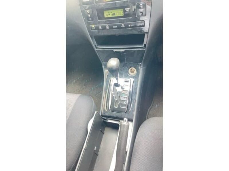 COROLLA FIELDER