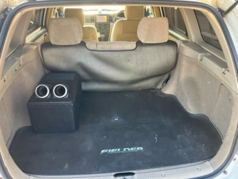 COROLLA FIELDER