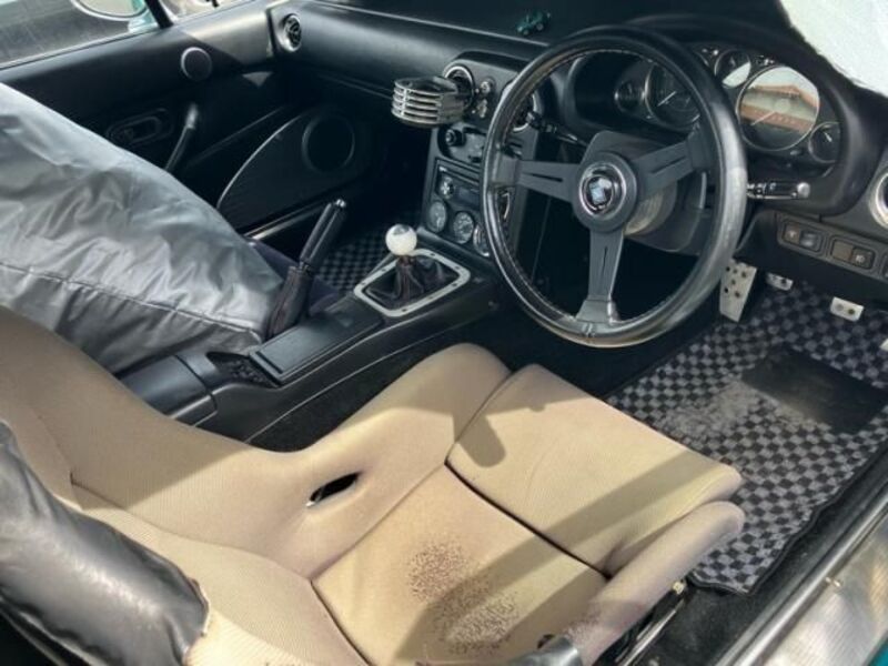 EUNOS ROADSTER