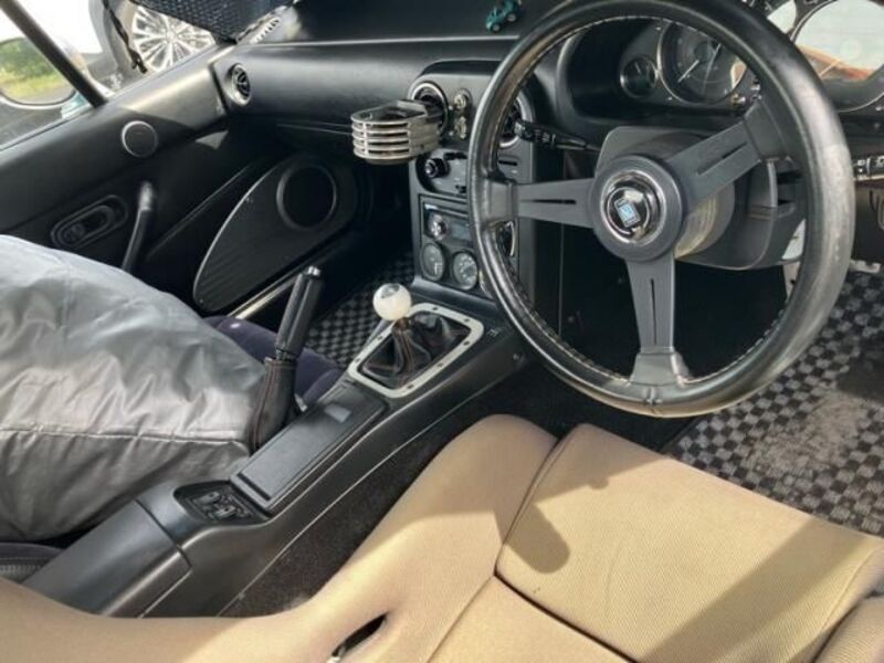 EUNOS ROADSTER