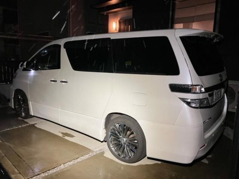 VELLFIRE