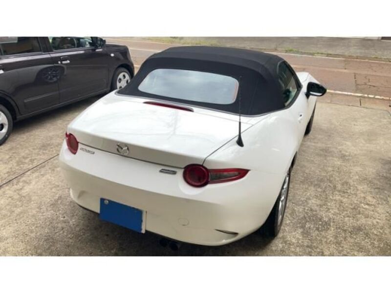 ROADSTER