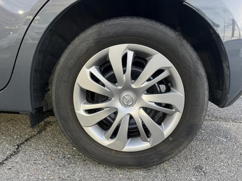 MAZDA2