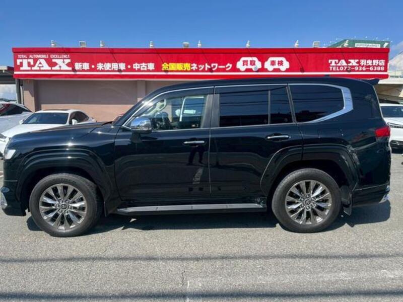 LAND CRUISER