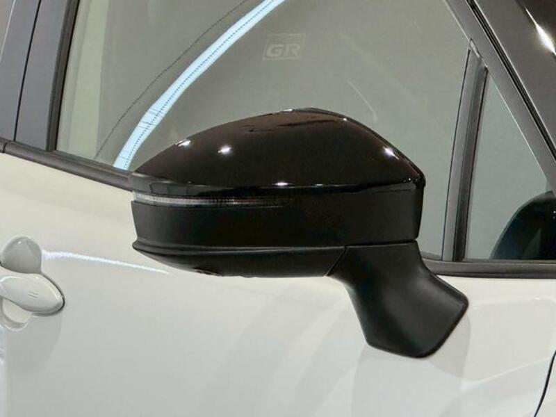 COROLLA CROSS