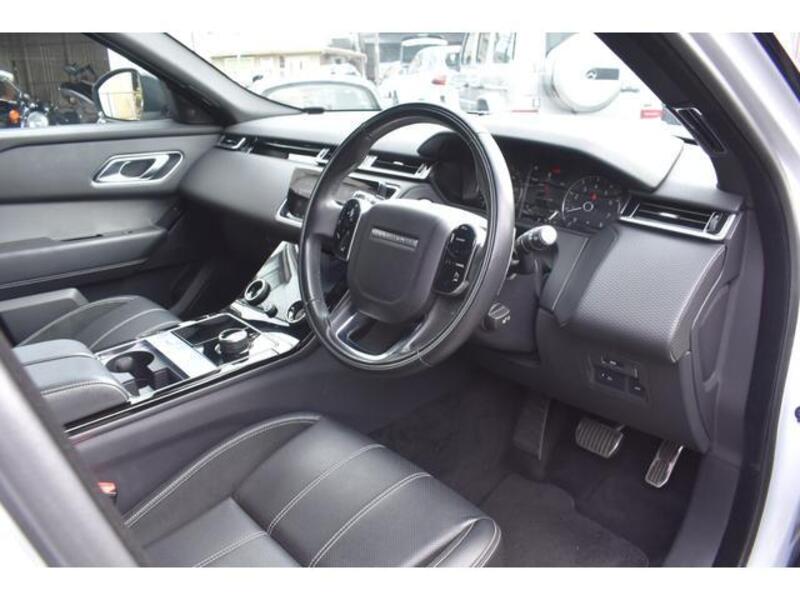 RANGE ROVER VELAR