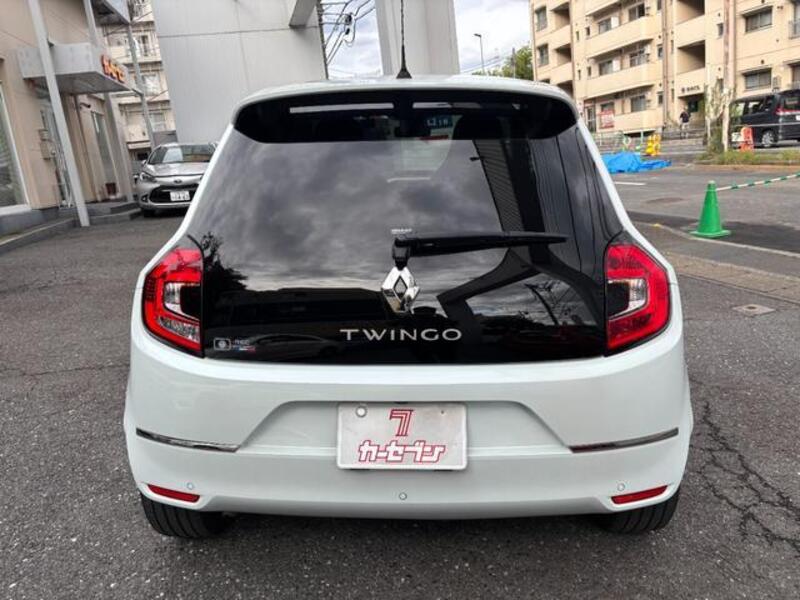 TWINGO