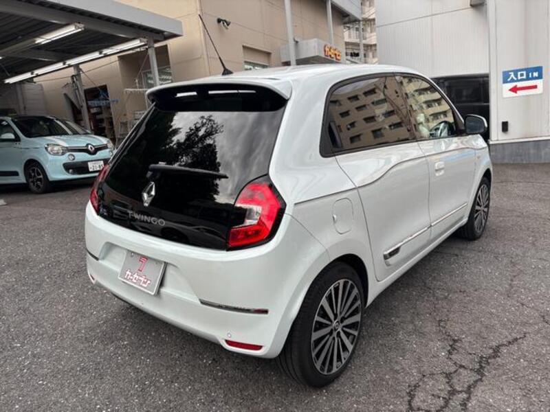 TWINGO