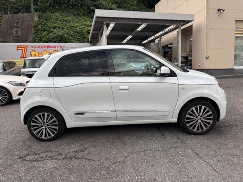 TWINGO