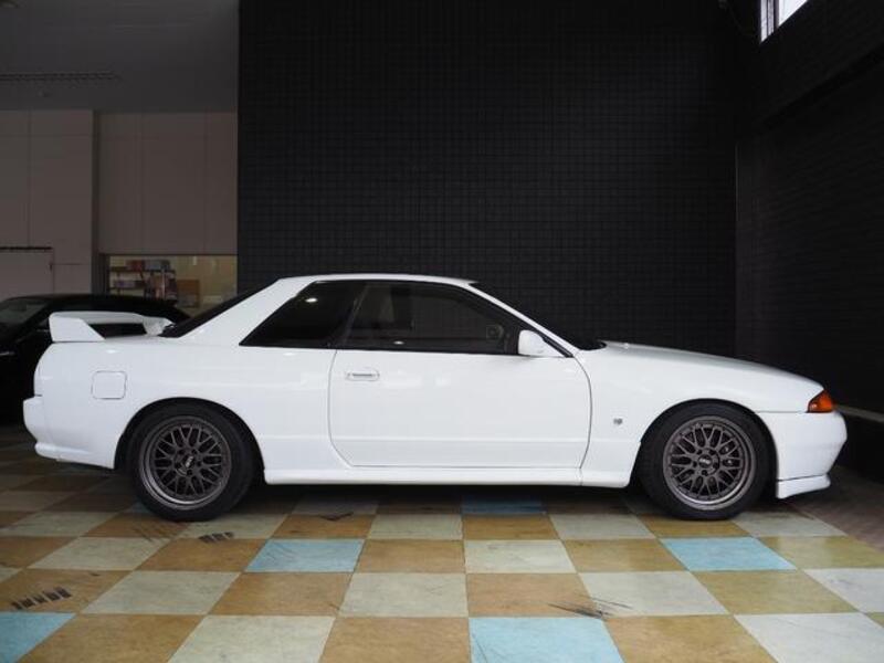 SKYLINE