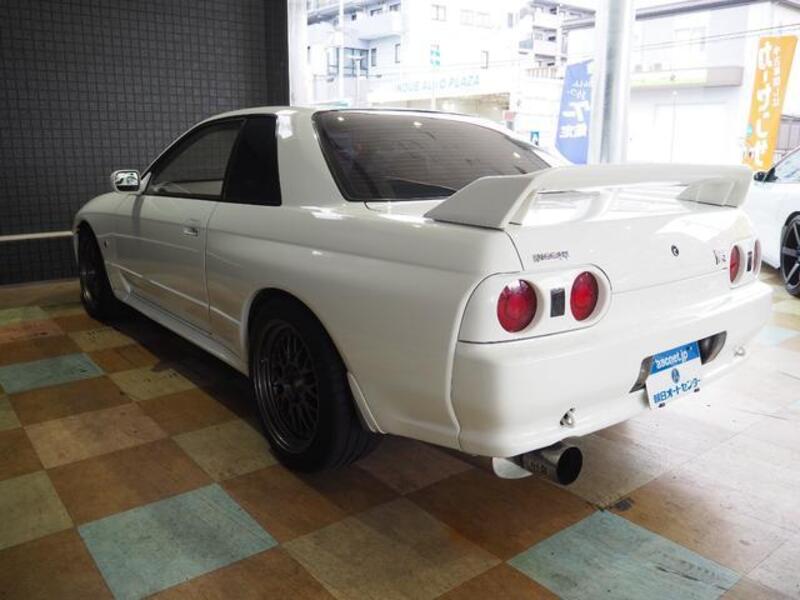 SKYLINE