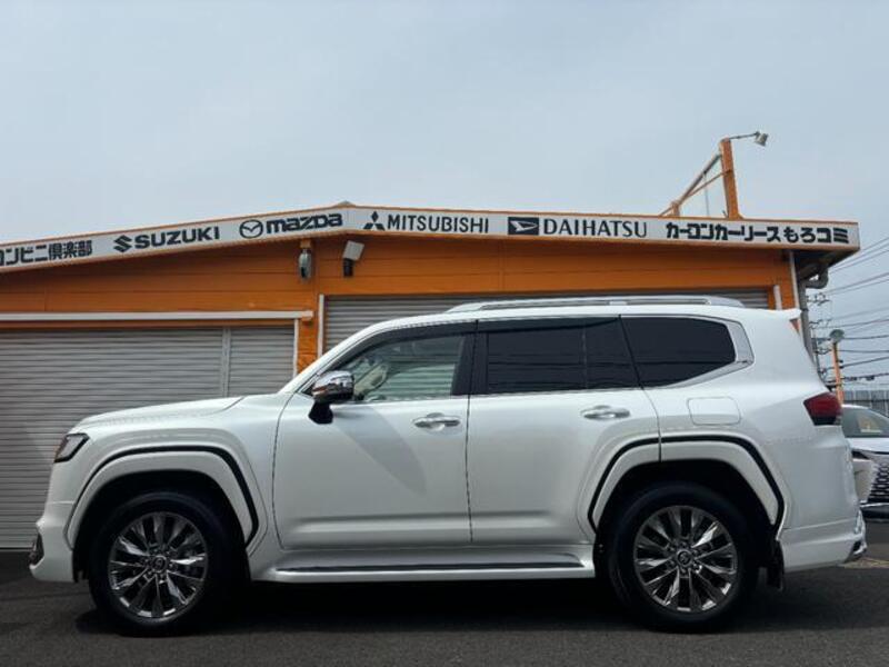 LAND CRUISER
