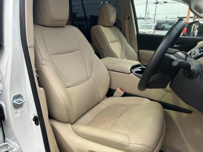LAND CRUISER