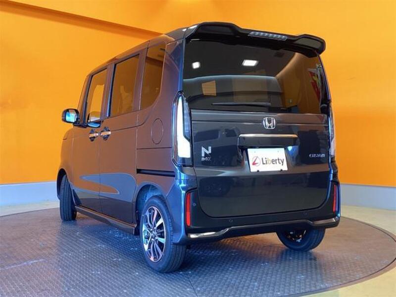 N BOX CUSTOM