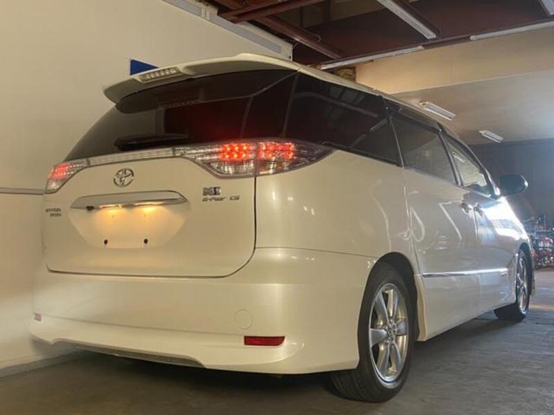 ESTIMA HYBRID