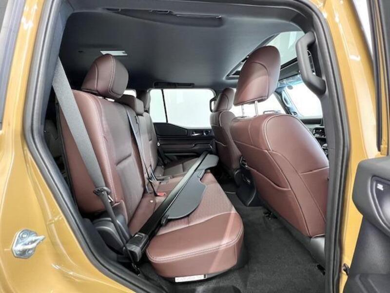 LAND CRUISER 250