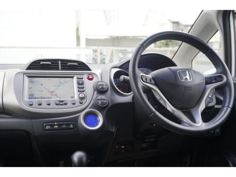 FIT HYBRID