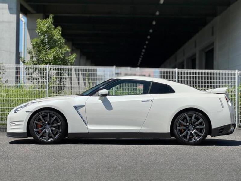 GT-R