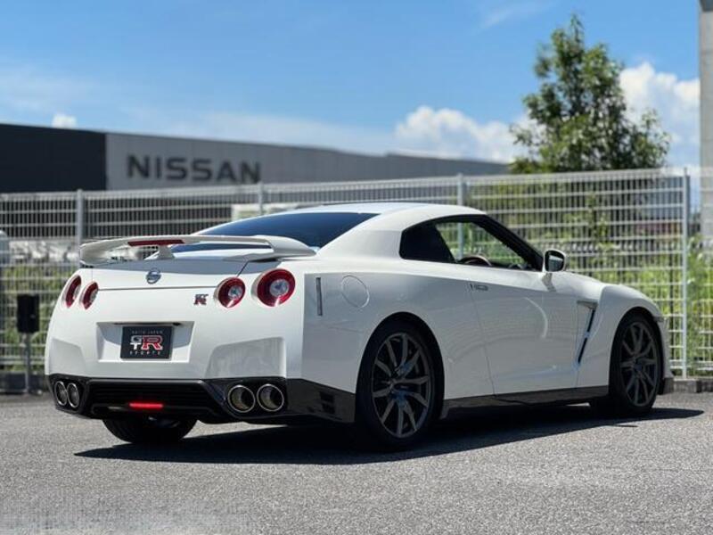 GT-R