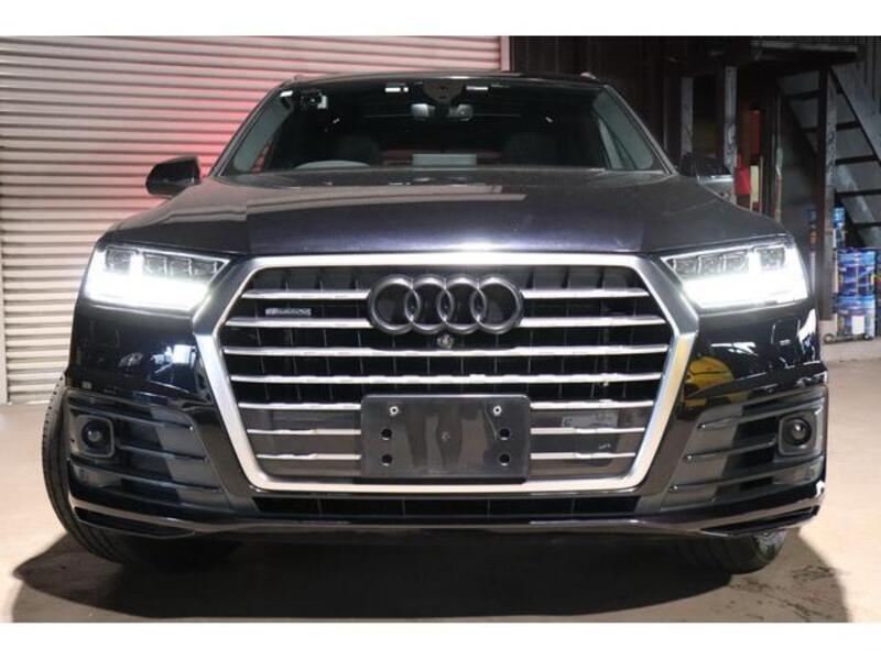 Q7